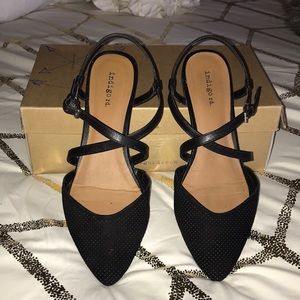 Black Pointed Toe Flats